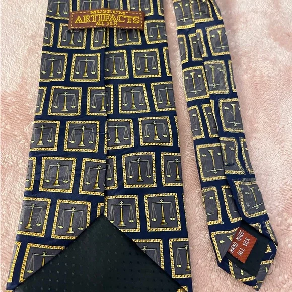 Elegant Navy and Gold Scales Patterned Men's Tie - Picture 5 of 7